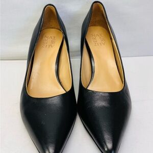 Naturalizer Black Leather Heels